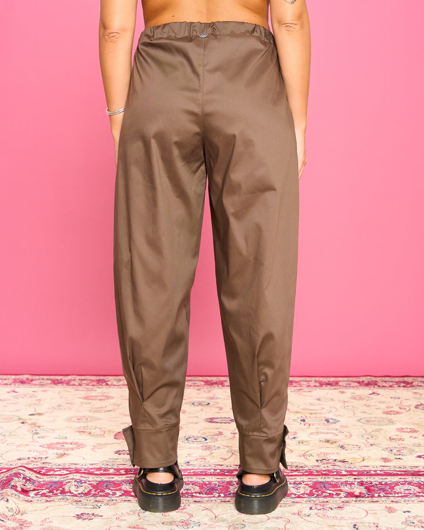 Pantalone Ripreso con Balza Abbottonata