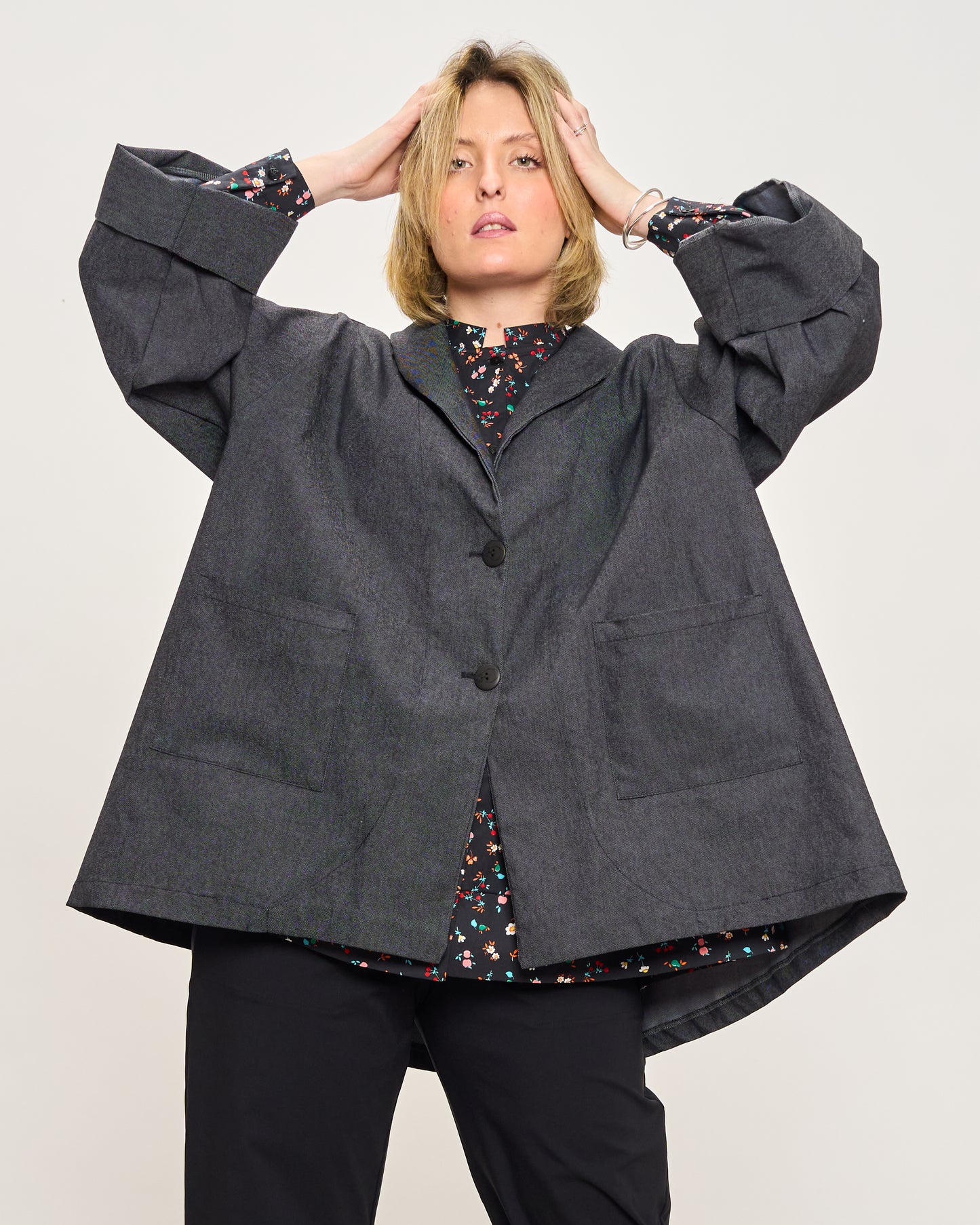 Giacca Svasata in Jeans Elasticizzata