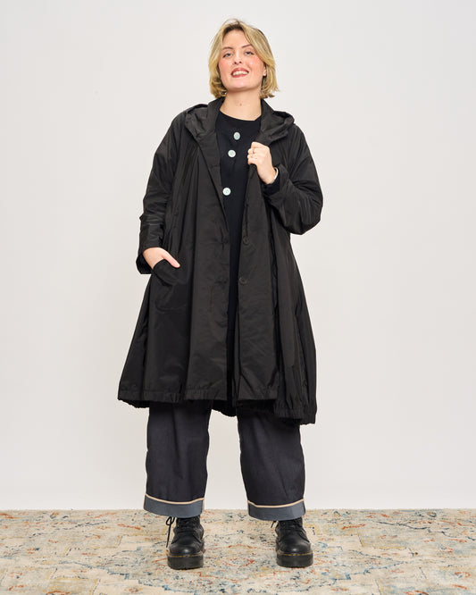 Wrinkled Wheel Raincoat