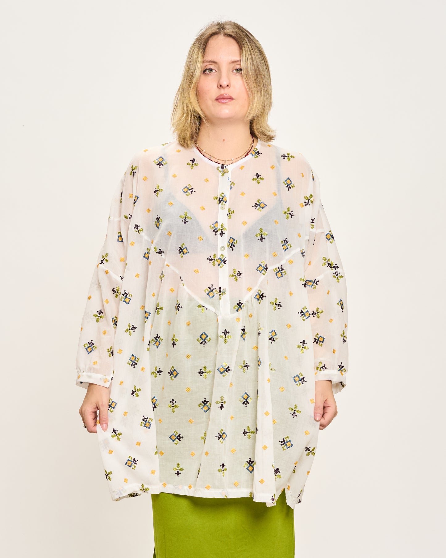 Blusa Over con Ricami Fantasia