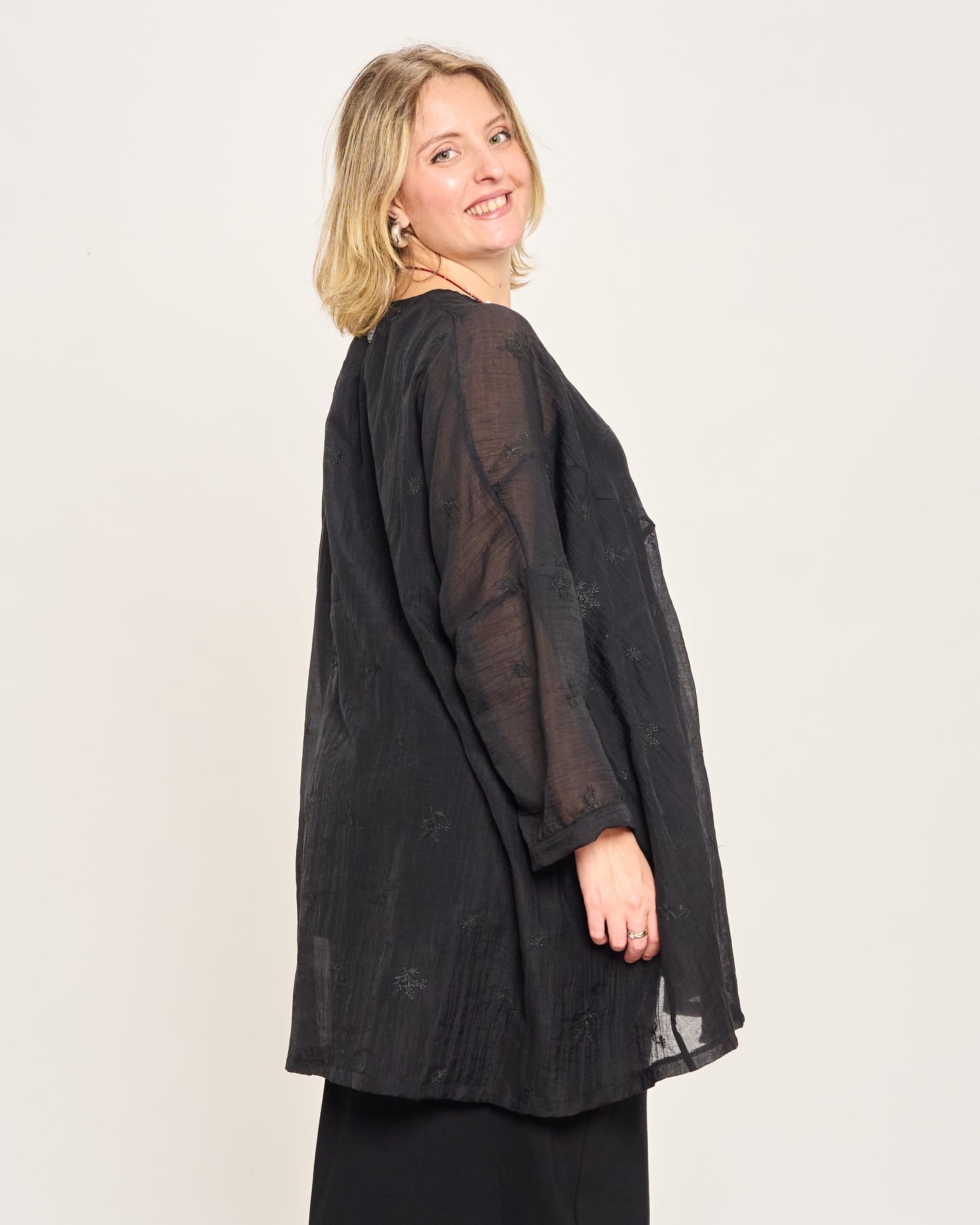 Blusa Over con Ricami Fantasia