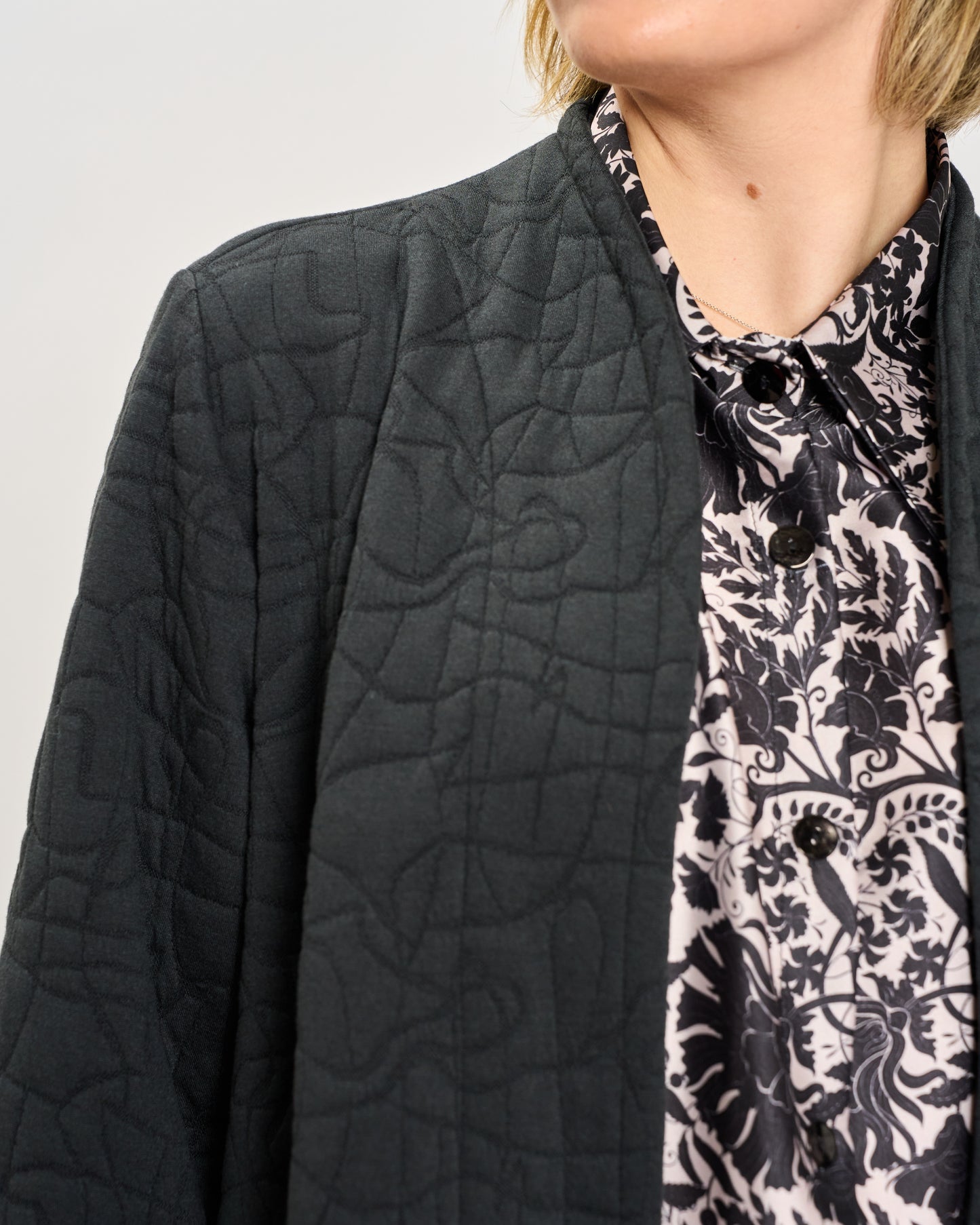 Soprabito a Trapezio in Fantasia Matelassè