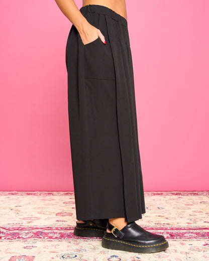 Pantalone con Gonna Plissè
