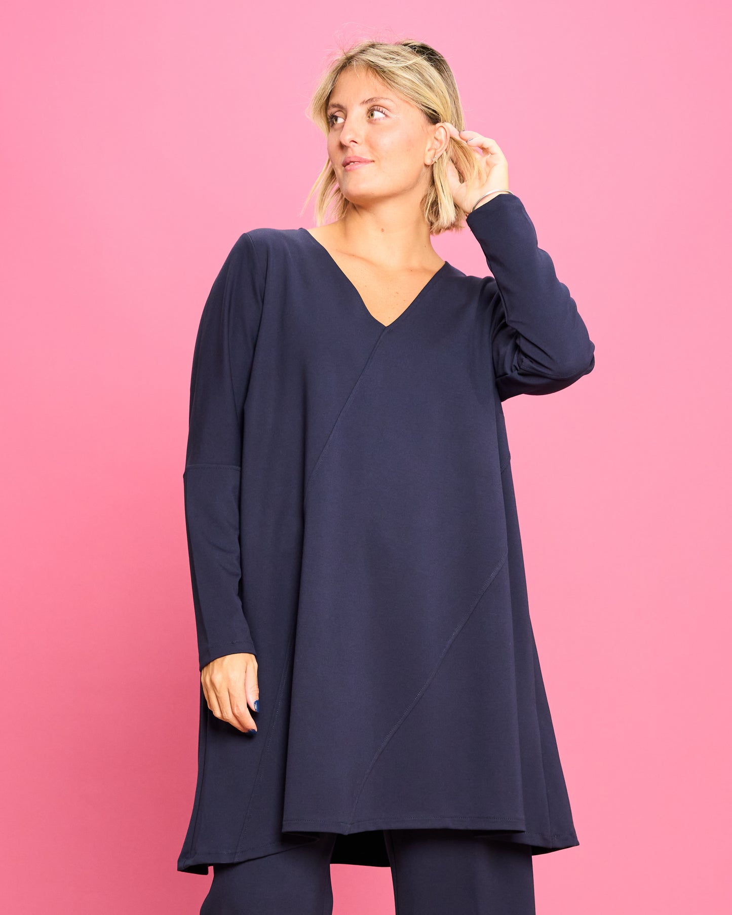 Maximaglia con Cuciture Diagonali in Maglia Stoffa