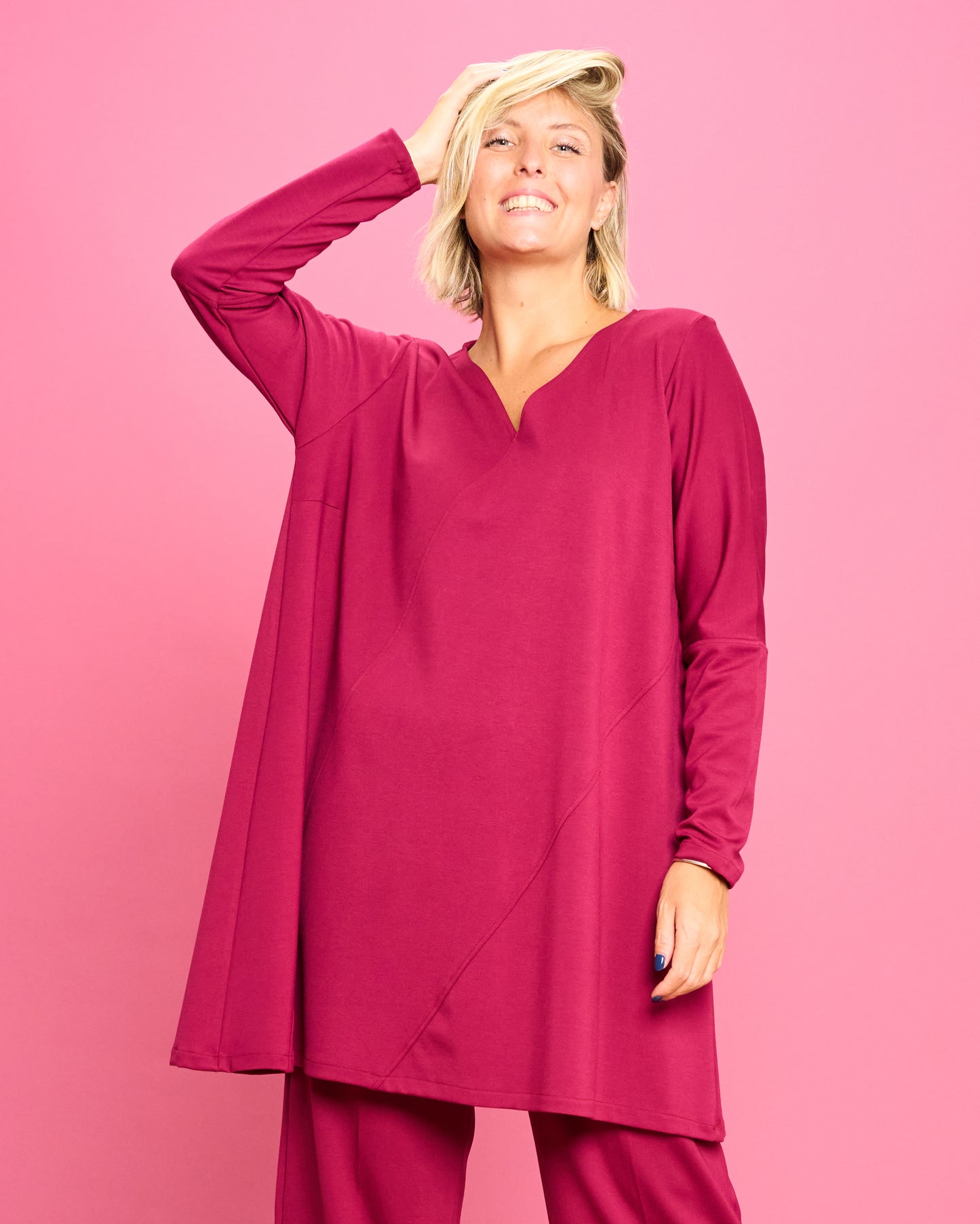 Maximaglia con Cuciture Diagonali in Maglia Stoffa