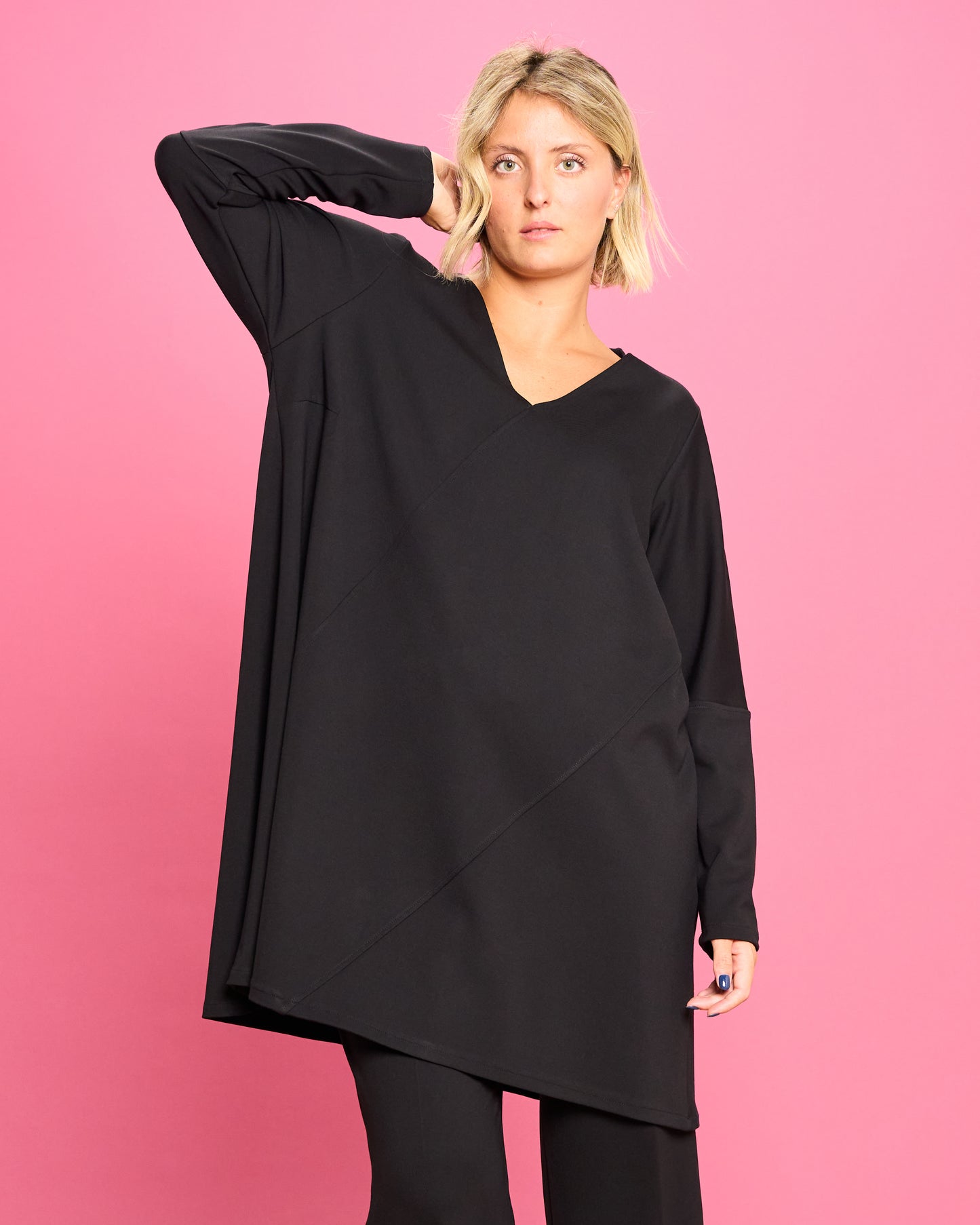 Maximaglia con Cuciture Diagonali in Maglia Stoffa