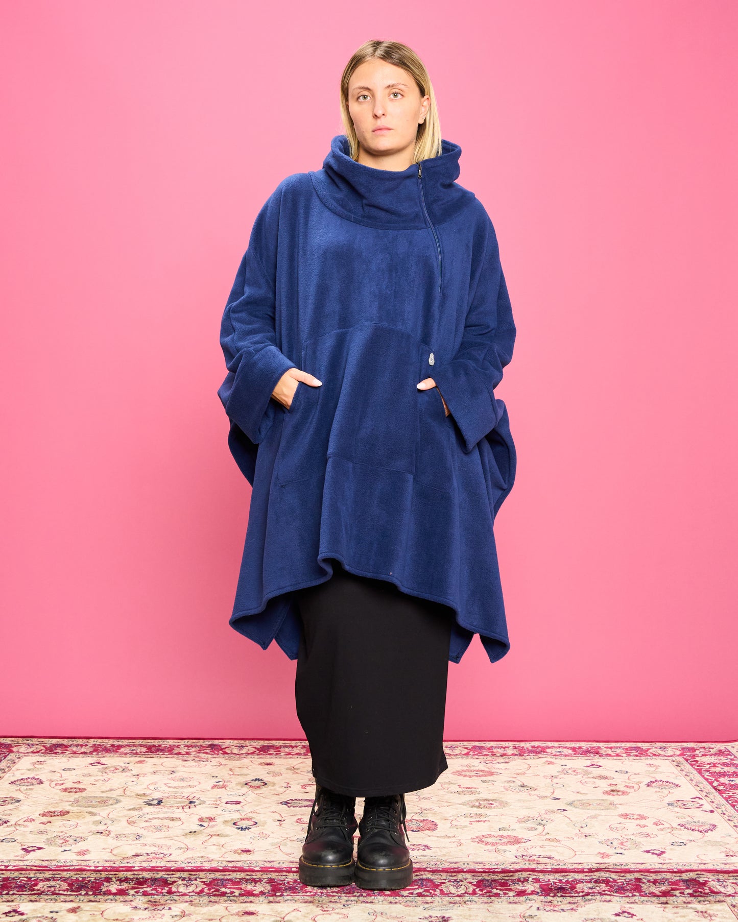 Maxi Mantella in Pile