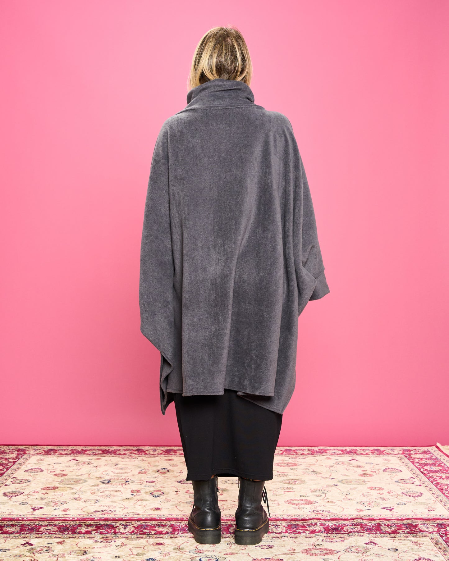 Maxi Mantella in Pile