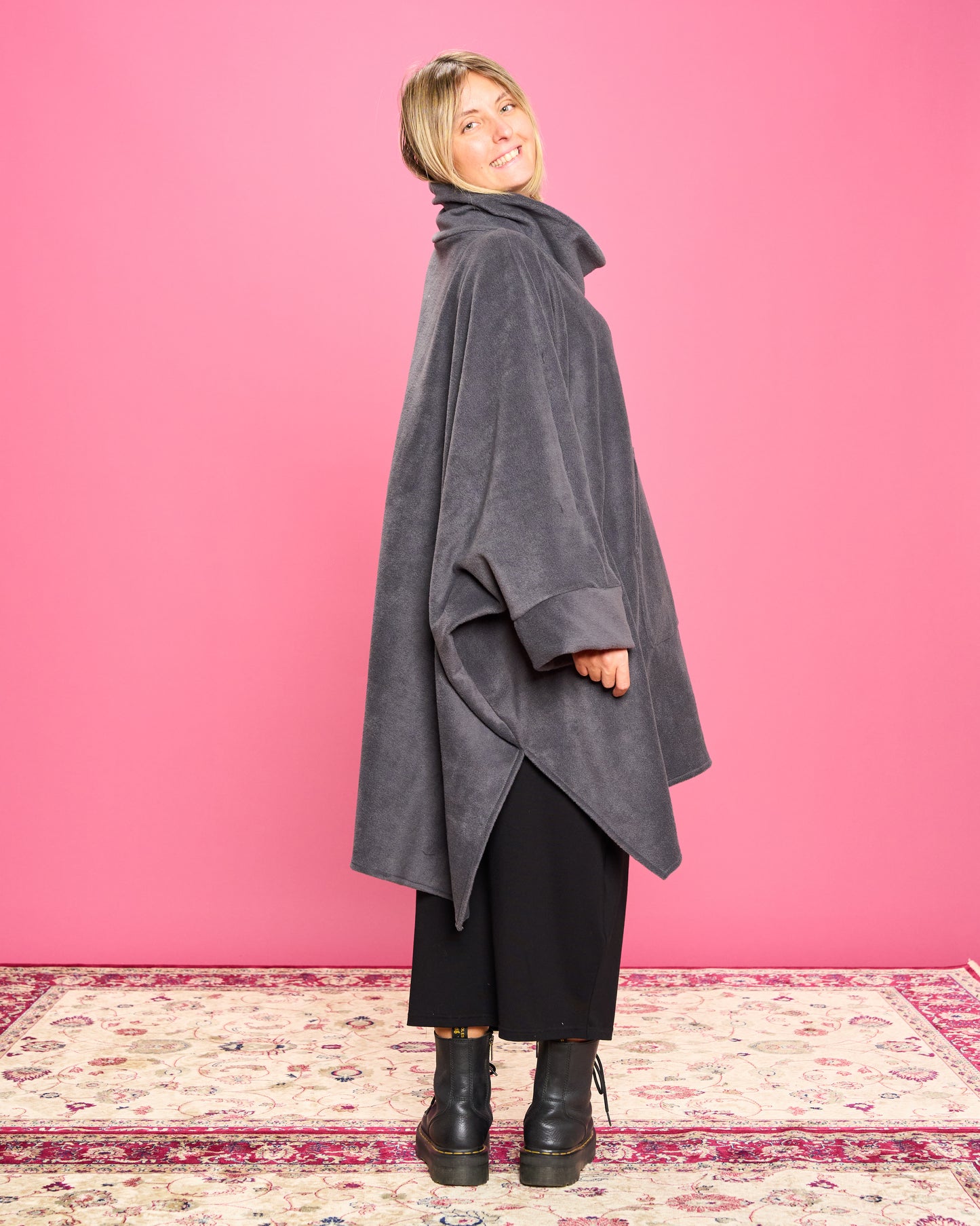 Maxi Mantella in Pile