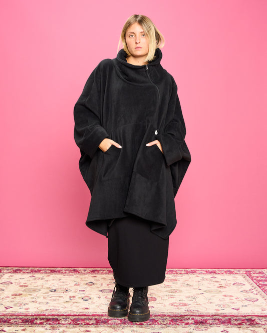 Maxi Mantella in Pile