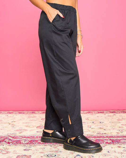 Pantalone Ripreso con Balza Abbottonata