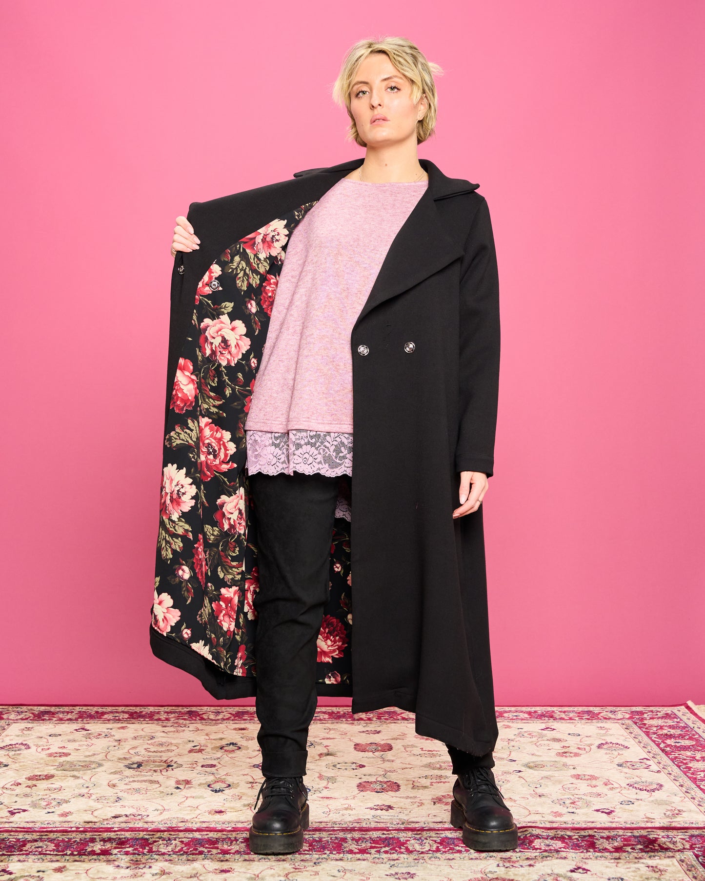 Viscose Coat with Patterned Lining