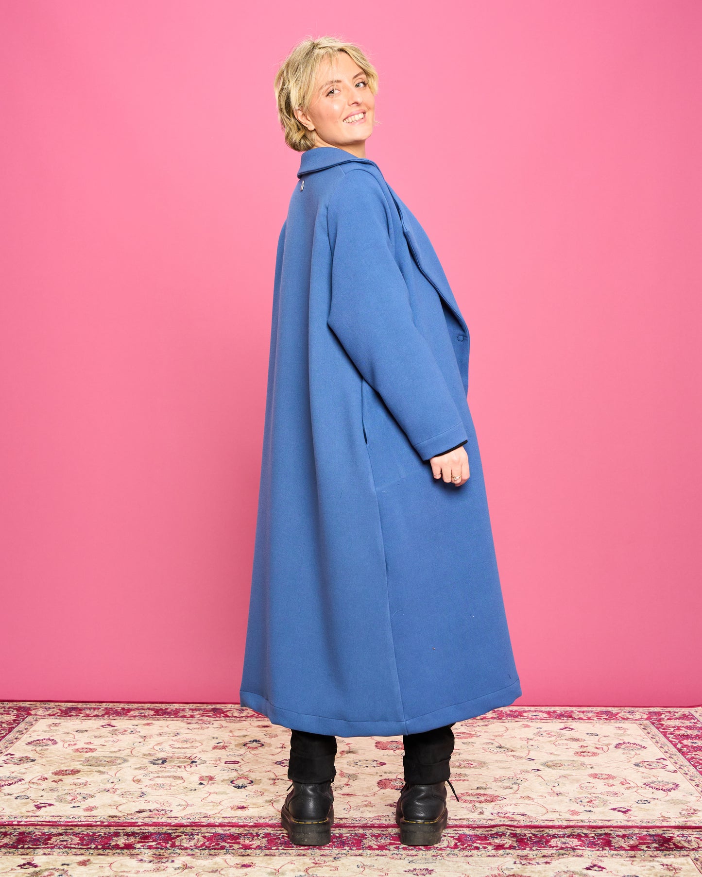 Viscose Coat with Patterned Lining