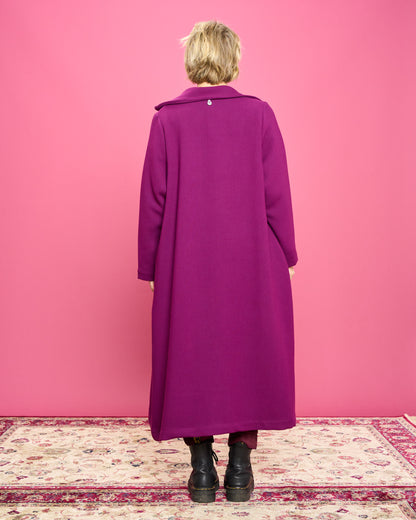 Viscose Coat with Patterned Lining