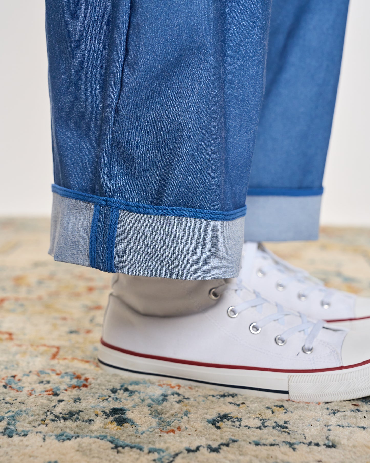 Pantalone in Denim Elasticizzato Bordato