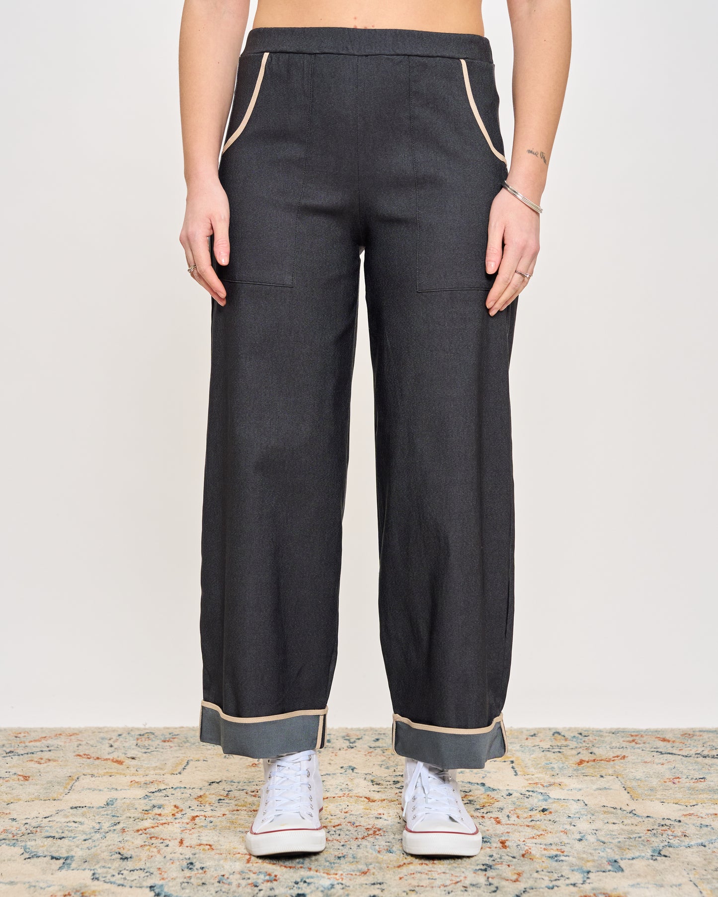 Pantalone in Denim Elasticizzato Bordato