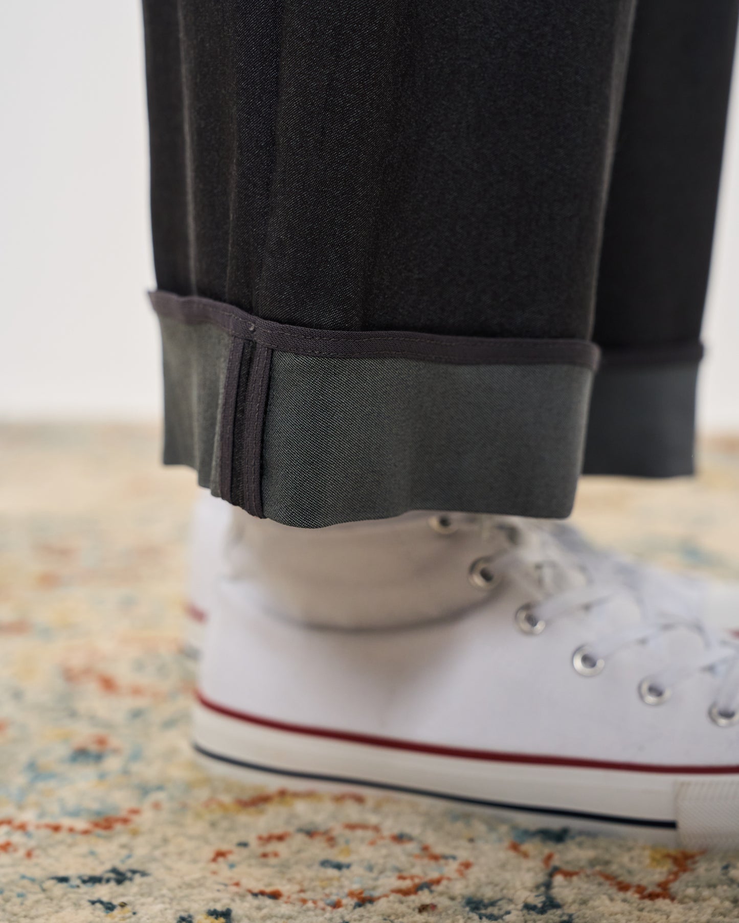 Pantalone in Denim Elasticizzato Bordato