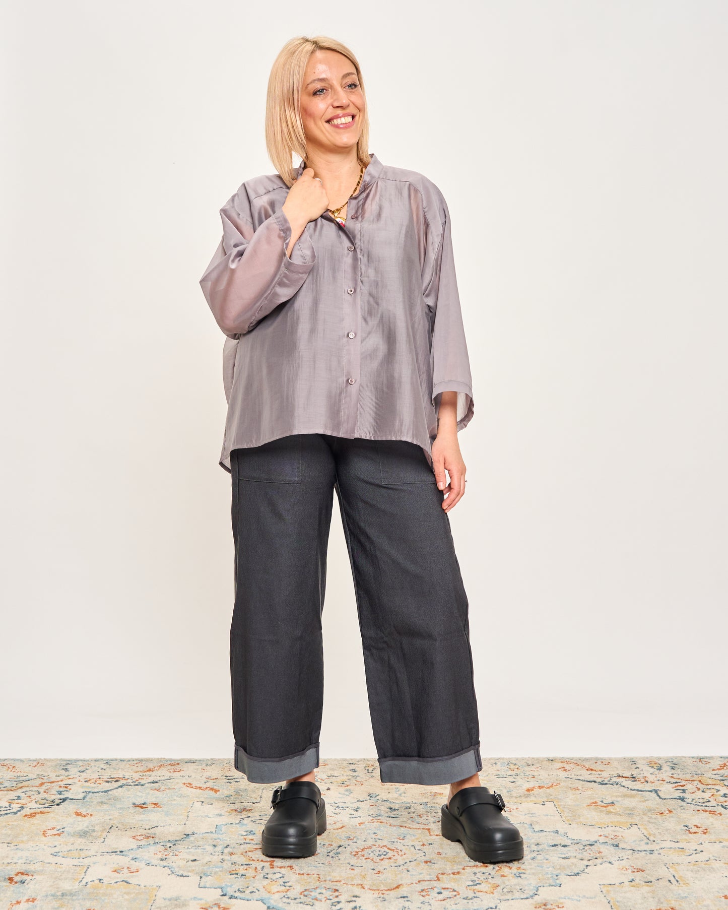 Short Oversized Shirt in Lightweight Cotton