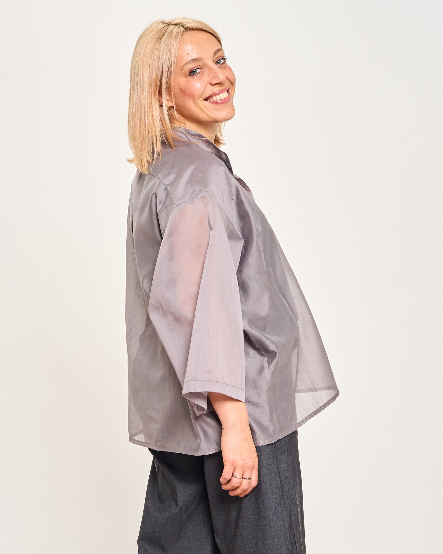 Short Oversized Shirt in Lightweight Cotton
