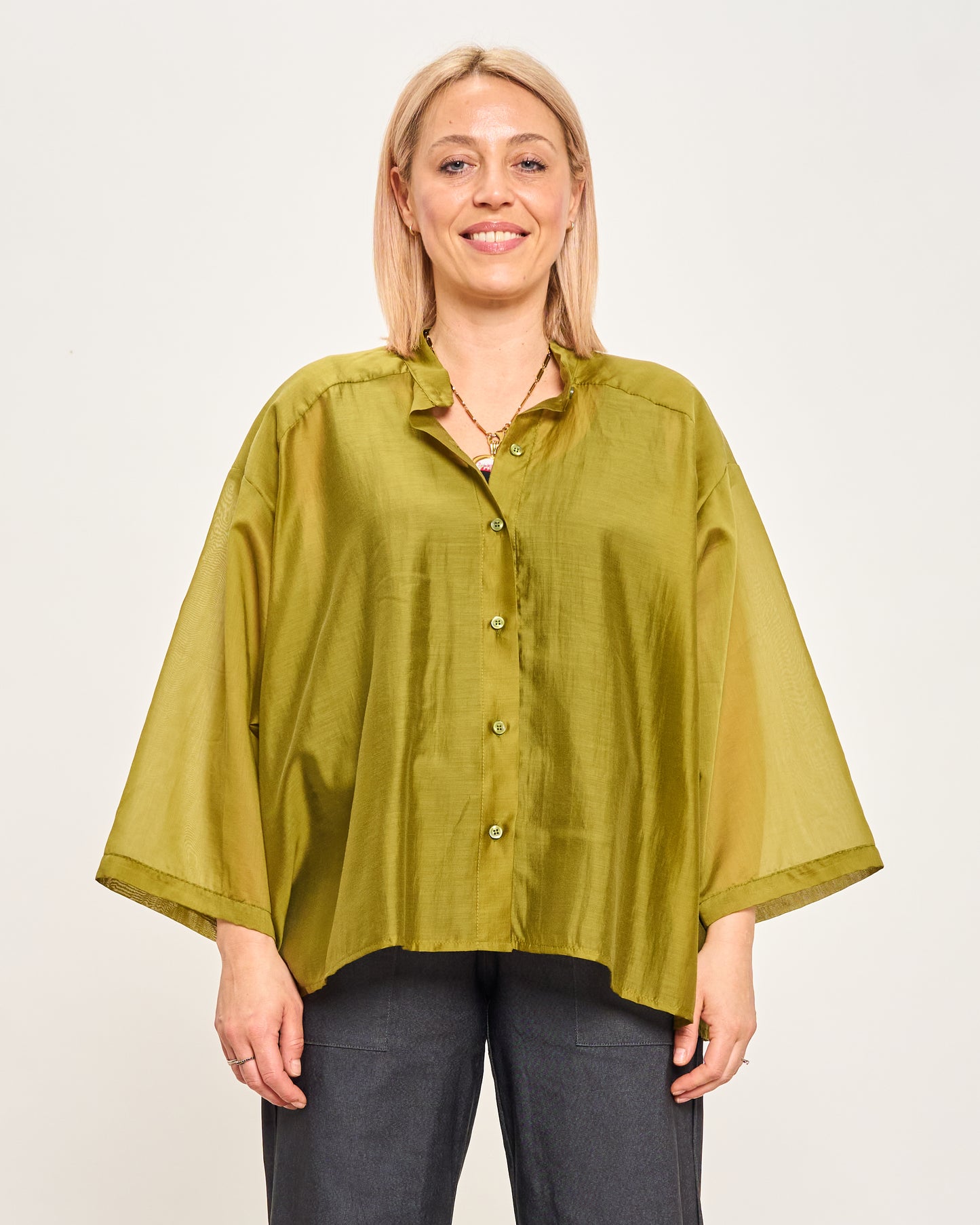 Short Oversized Shirt in Lightweight Cotton