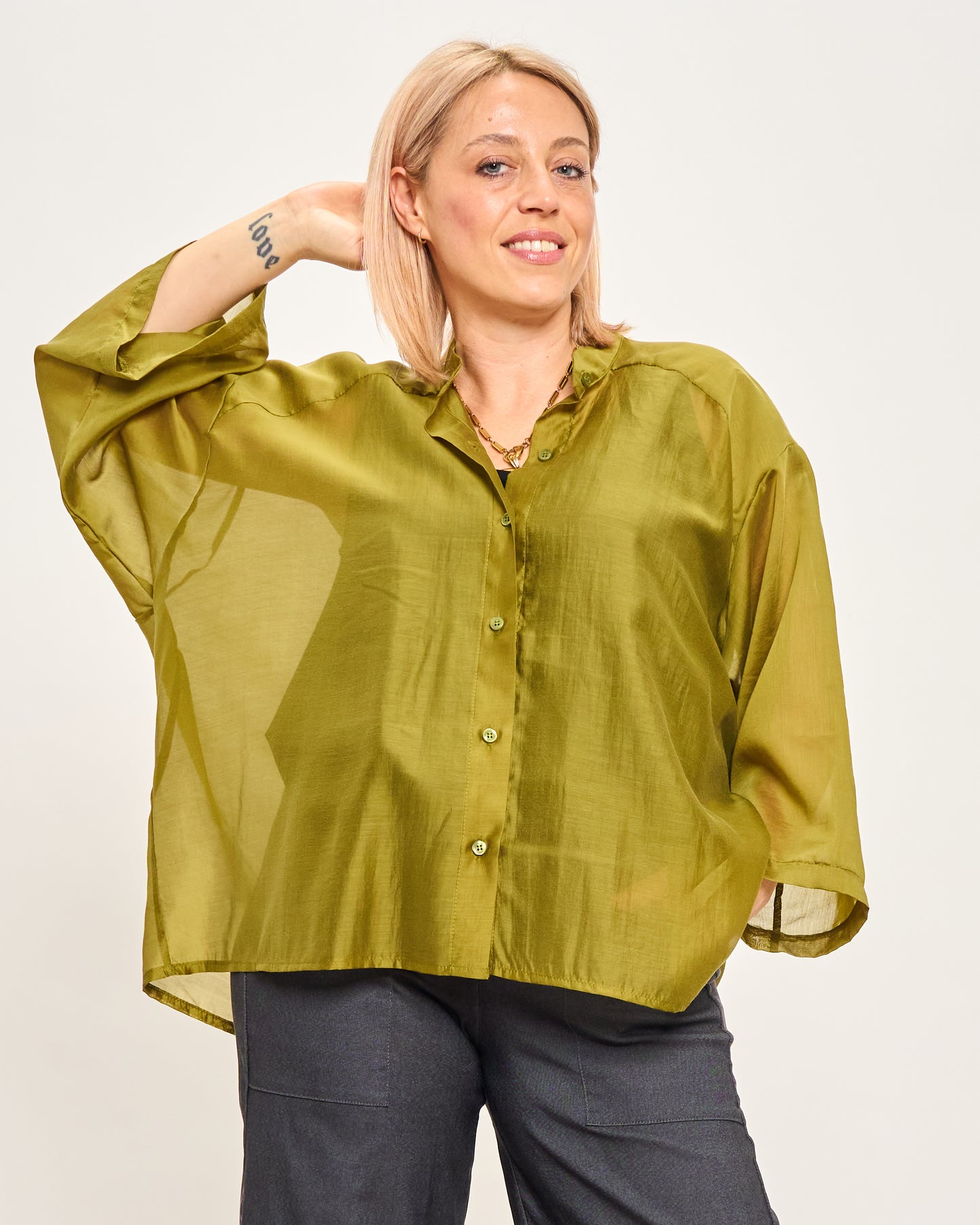 Short Oversized Shirt in Lightweight Cotton