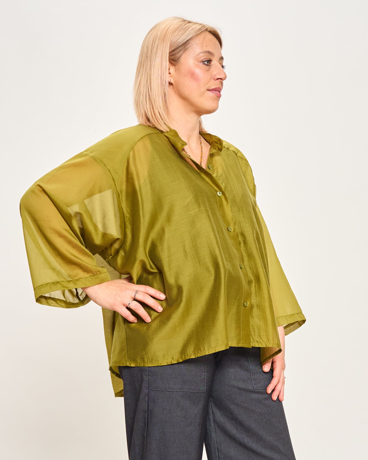 Short Oversized Shirt in Lightweight Cotton