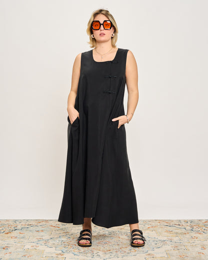 Sleeveless Dress with Frog Fastening