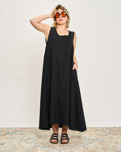 Sleeveless Dress with Frog Fastening