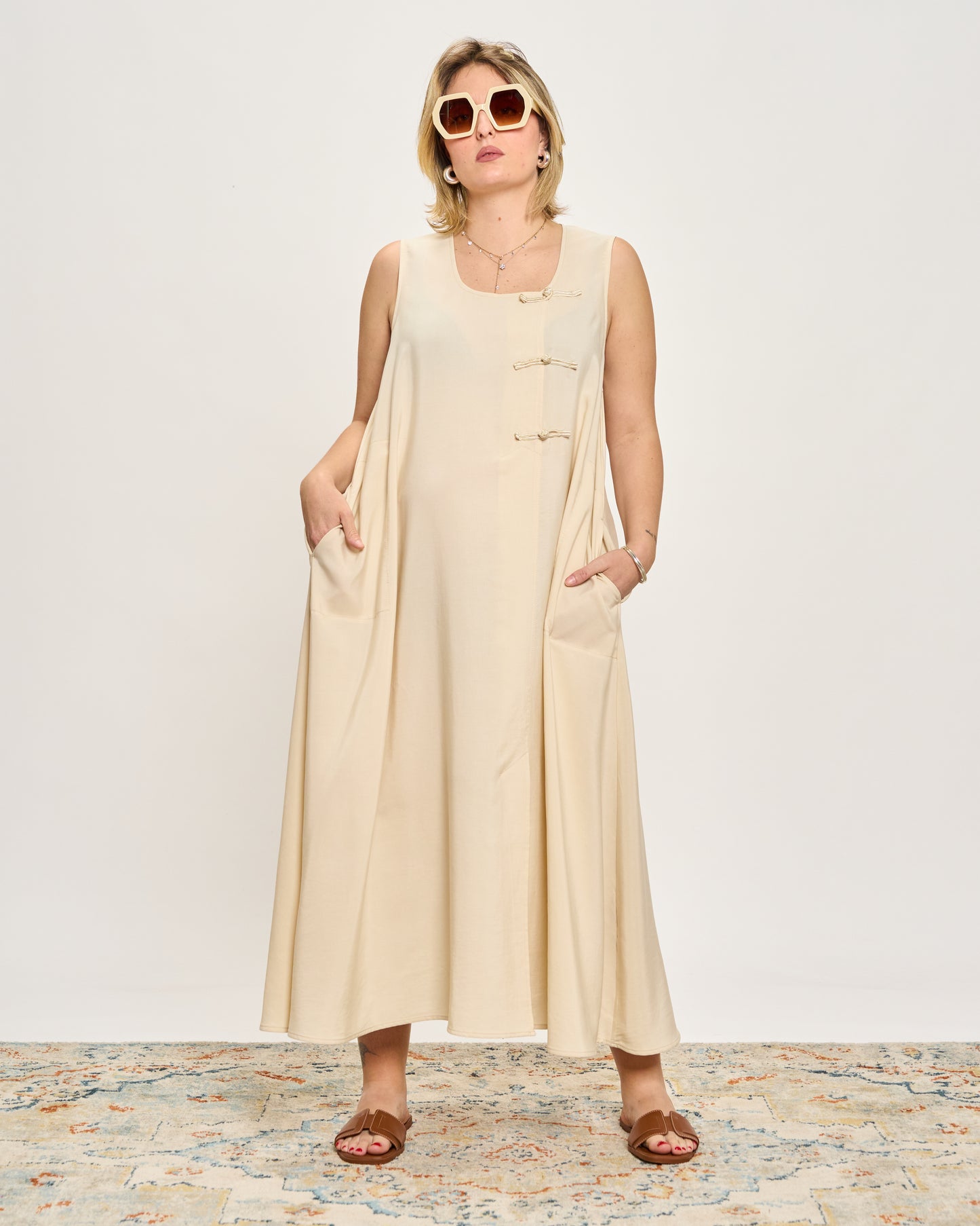 Sleeveless Dress with Frog Fastening