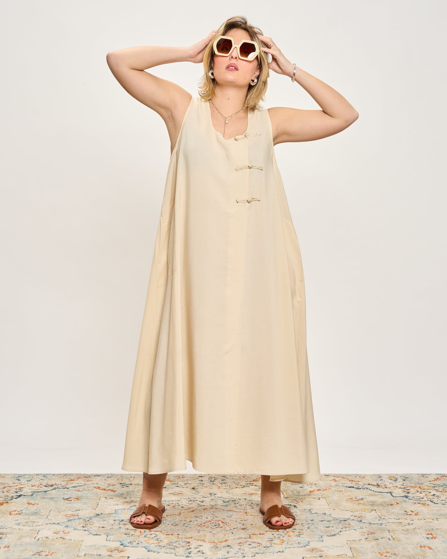 Sleeveless Dress with Frog Fastening