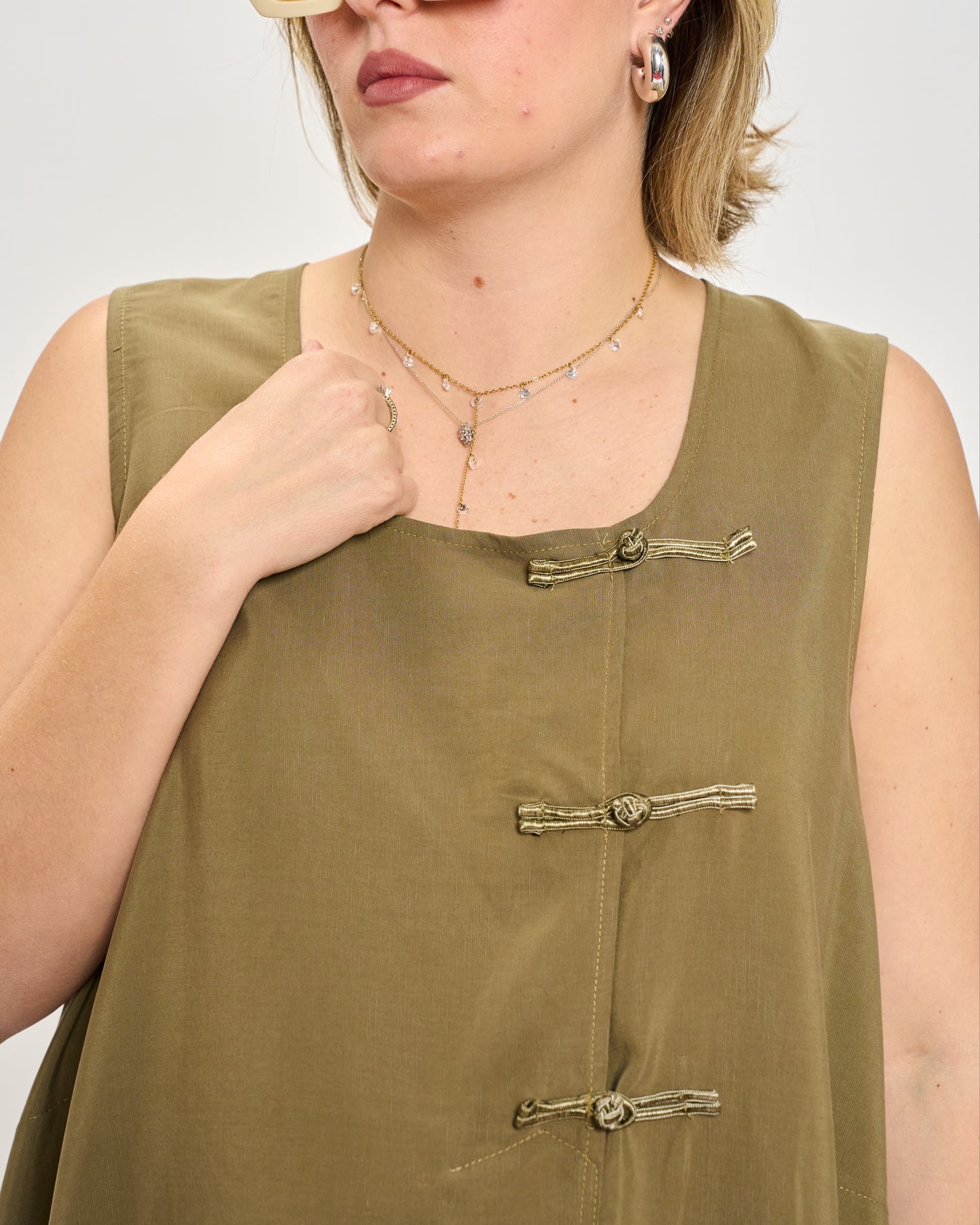 Sleeveless Dress with Frog Fastening