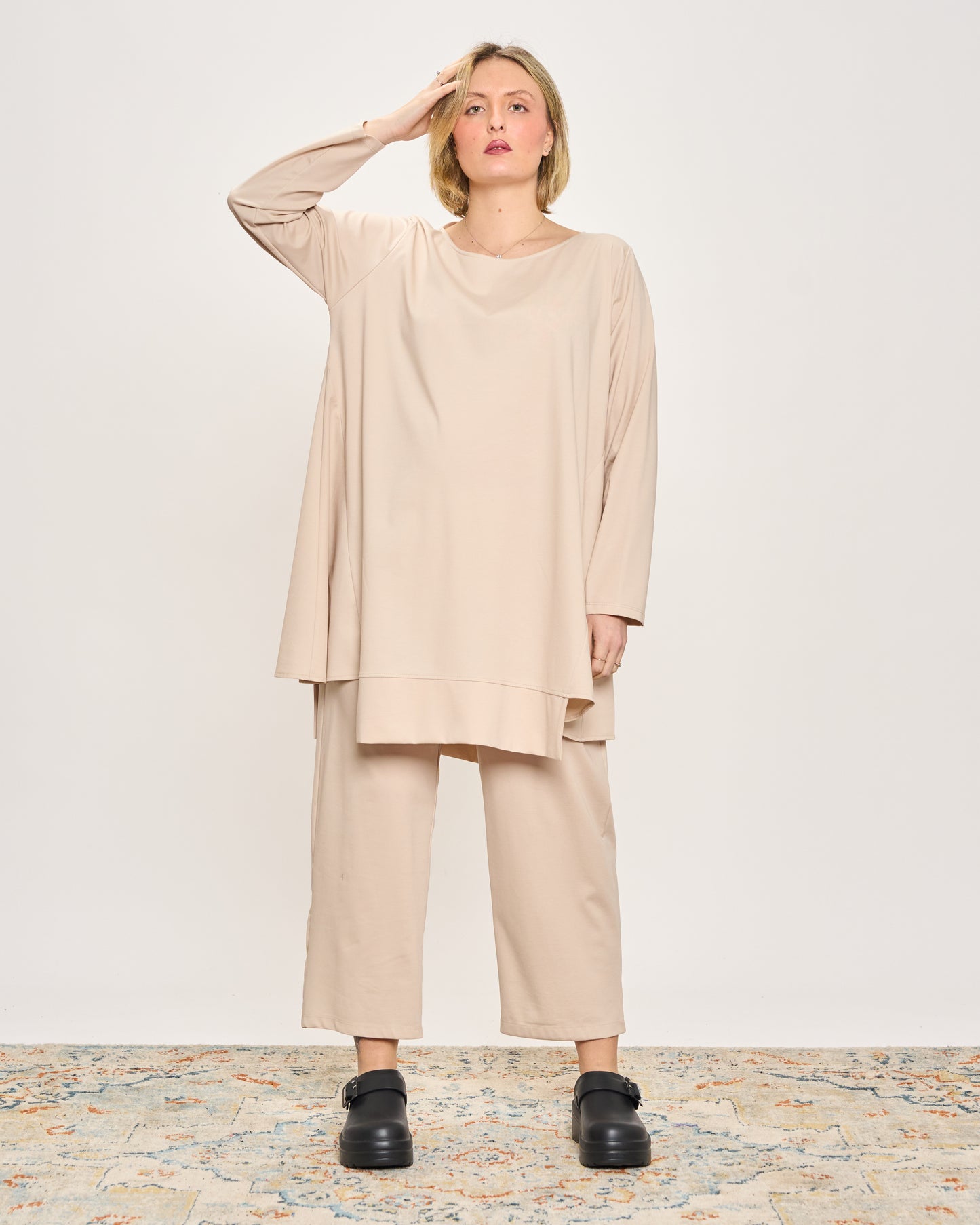 Maxi Maglia Svasata con Fondo Sfalzato