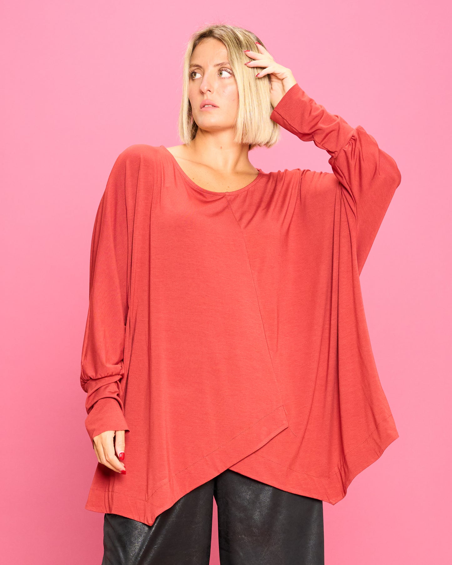 Maglia Over con Orlo Diagonale