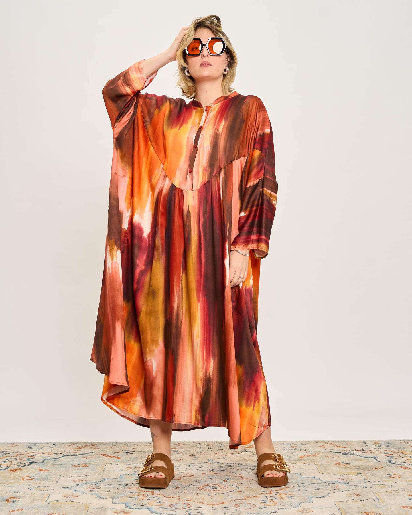 Abito Svasato Oversize con Apertura a Polo