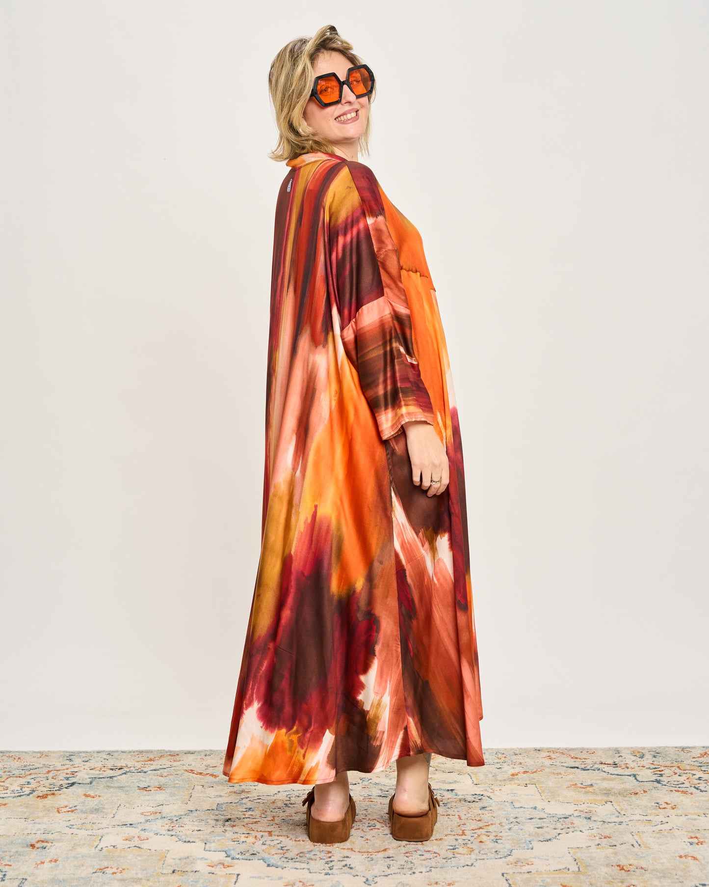 Abito Svasato Oversize con Apertura a Polo