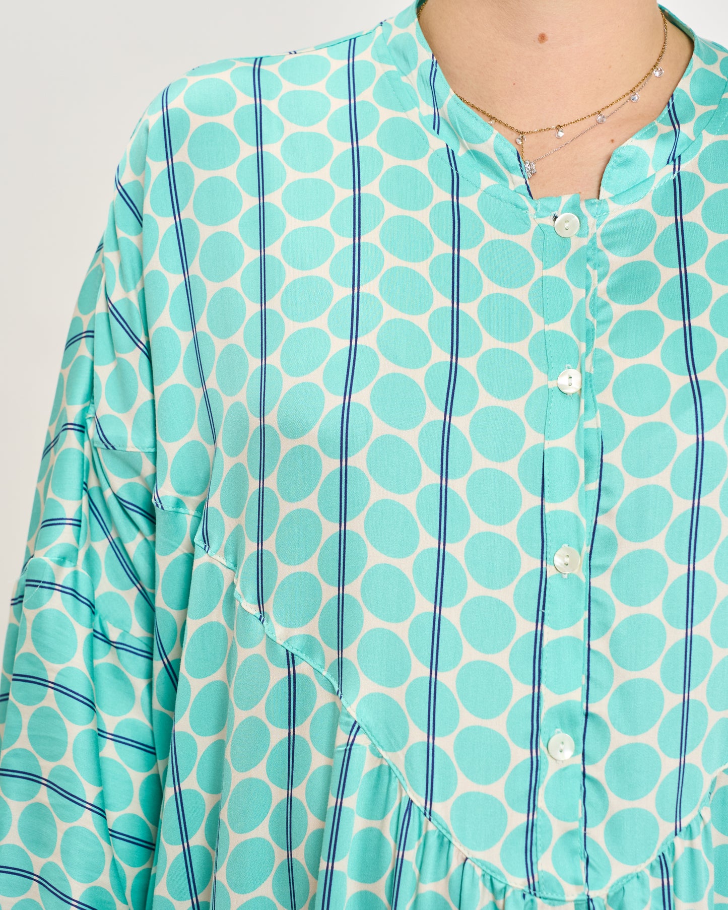 Abito Svasato Oversize con Apertura a Polo