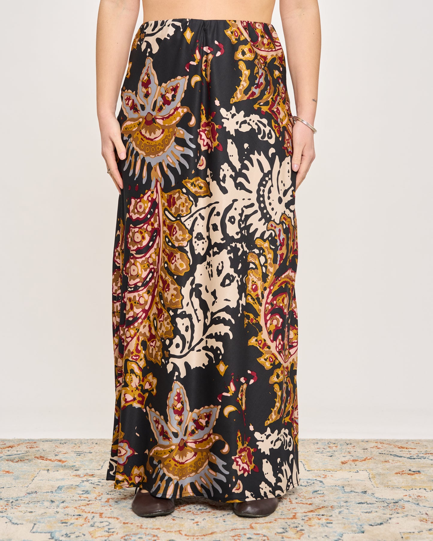 Gonna Svasata in Raso Fantasia